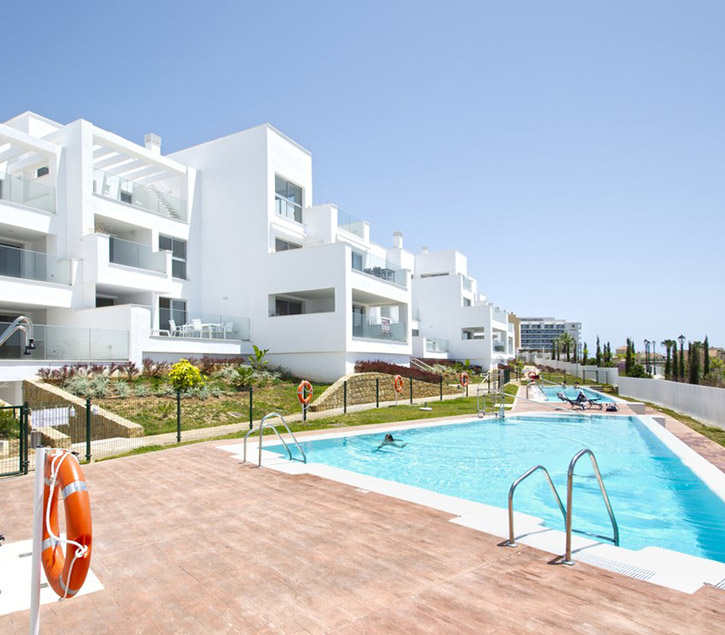  آپارتمان نوساز 3 خوابه 107 متری با چشم انداز دریا چند قدم مانده تا ساحل در Benalmadena Costa